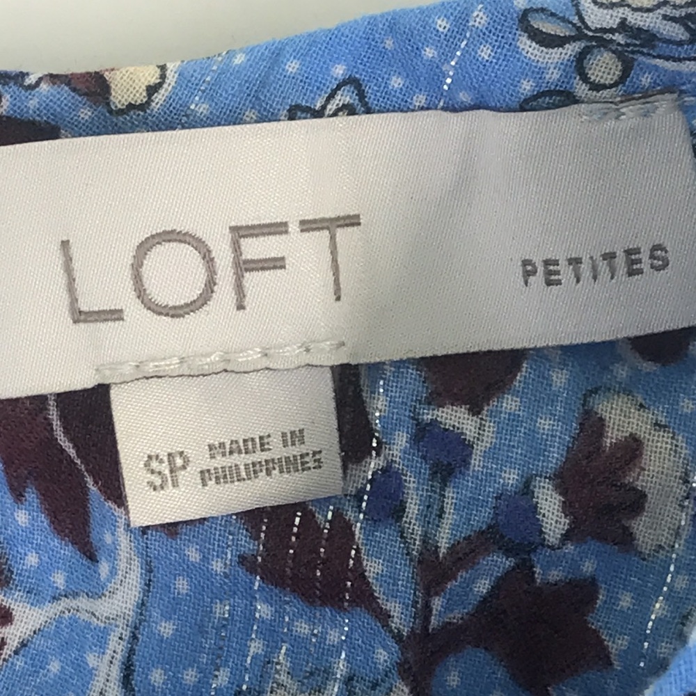 Loft brand Ladies Petite Floral Blouse - Picture 8 of 8